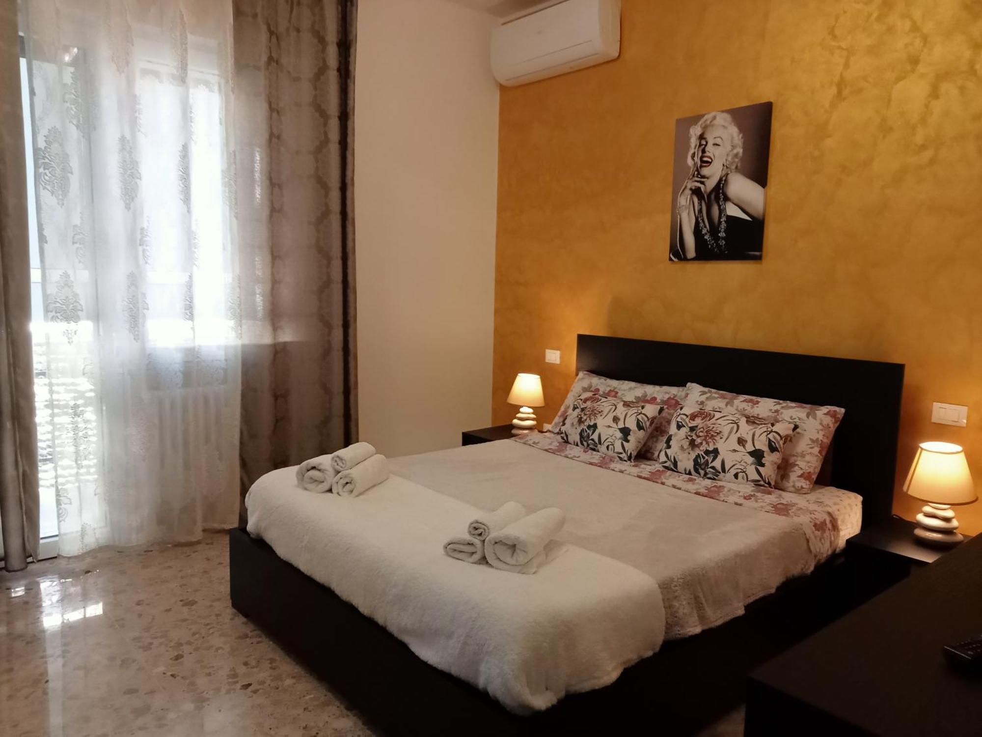 Luna House Montesilvano Luaran gambar