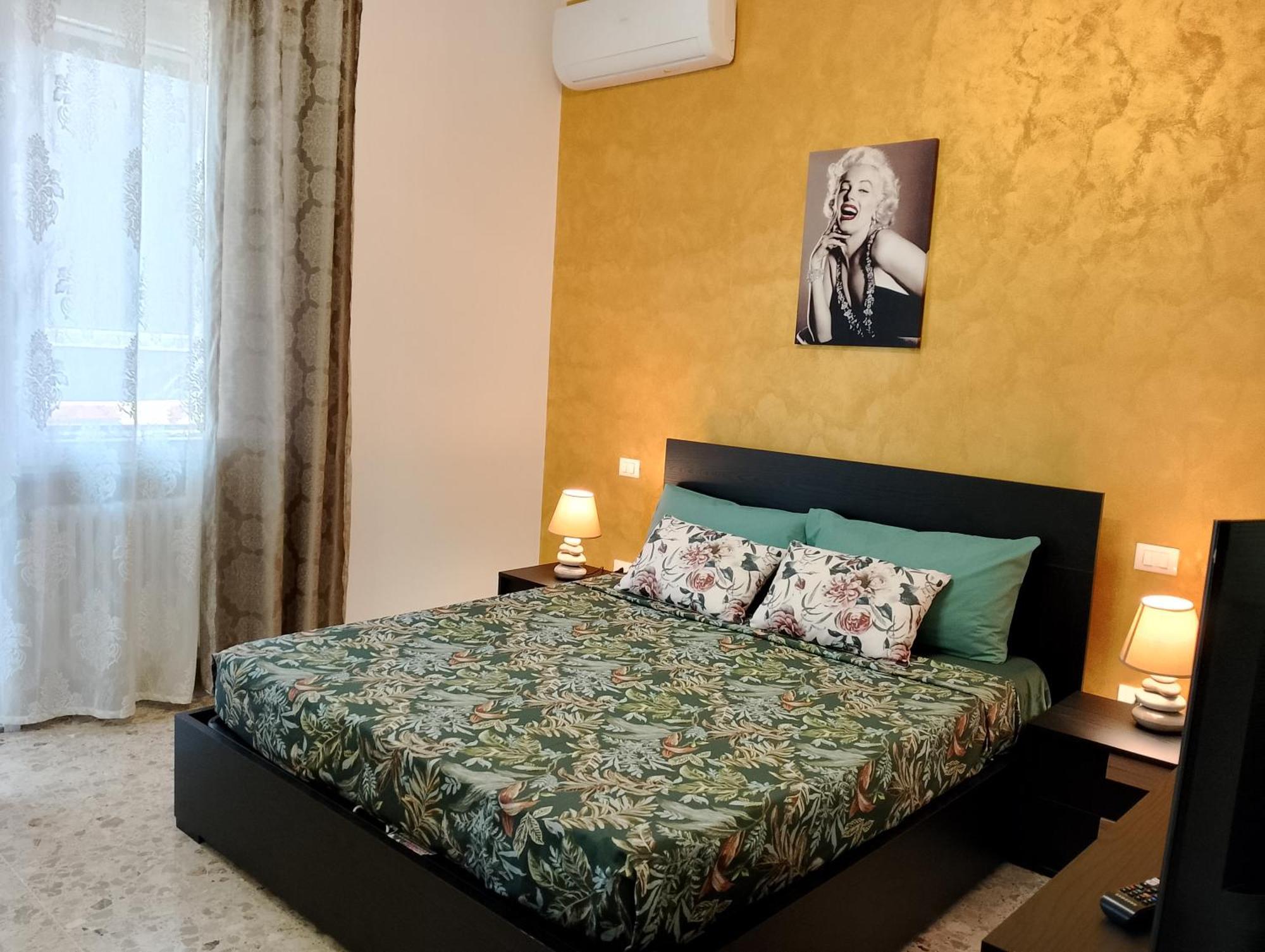 Luna House Montesilvano Luaran gambar